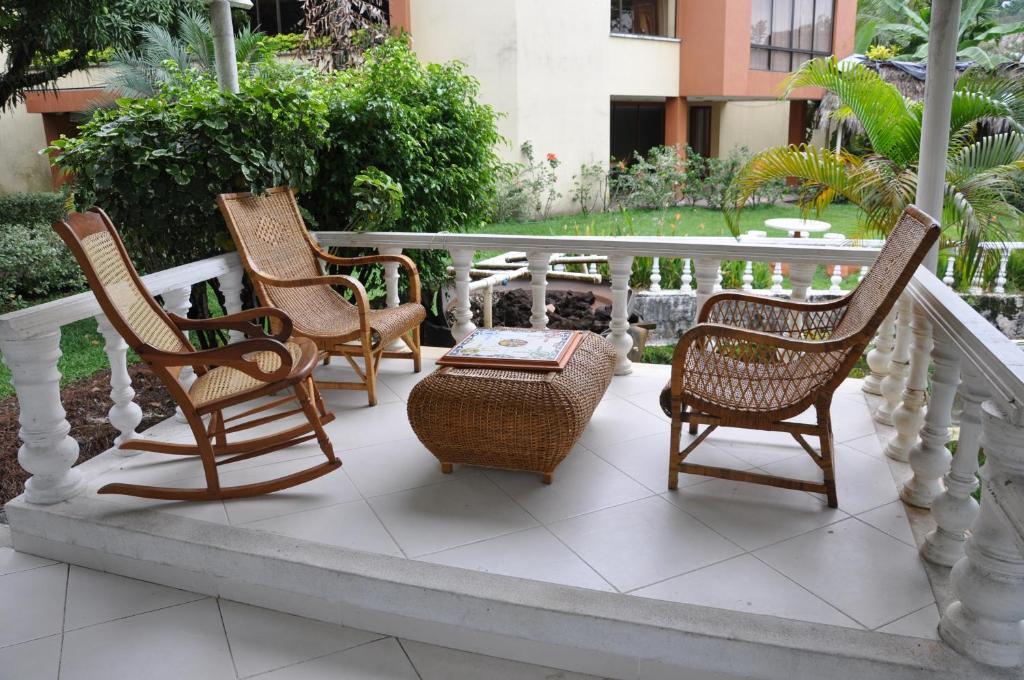 Santa Barbara Hotel Country Вилавиченцио Екстериор снимка