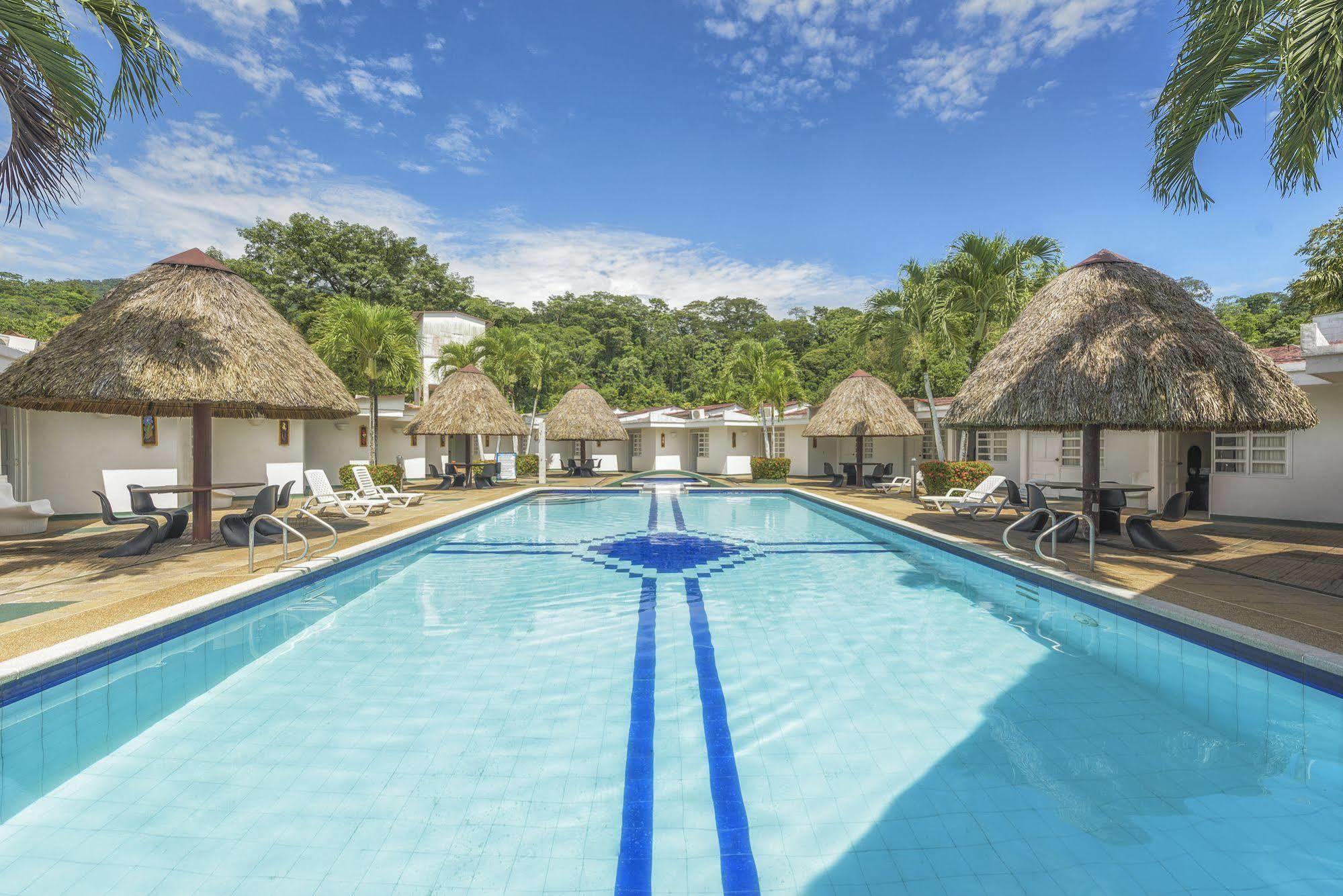 Santa Barbara Hotel Country Вилавиченцио Екстериор снимка