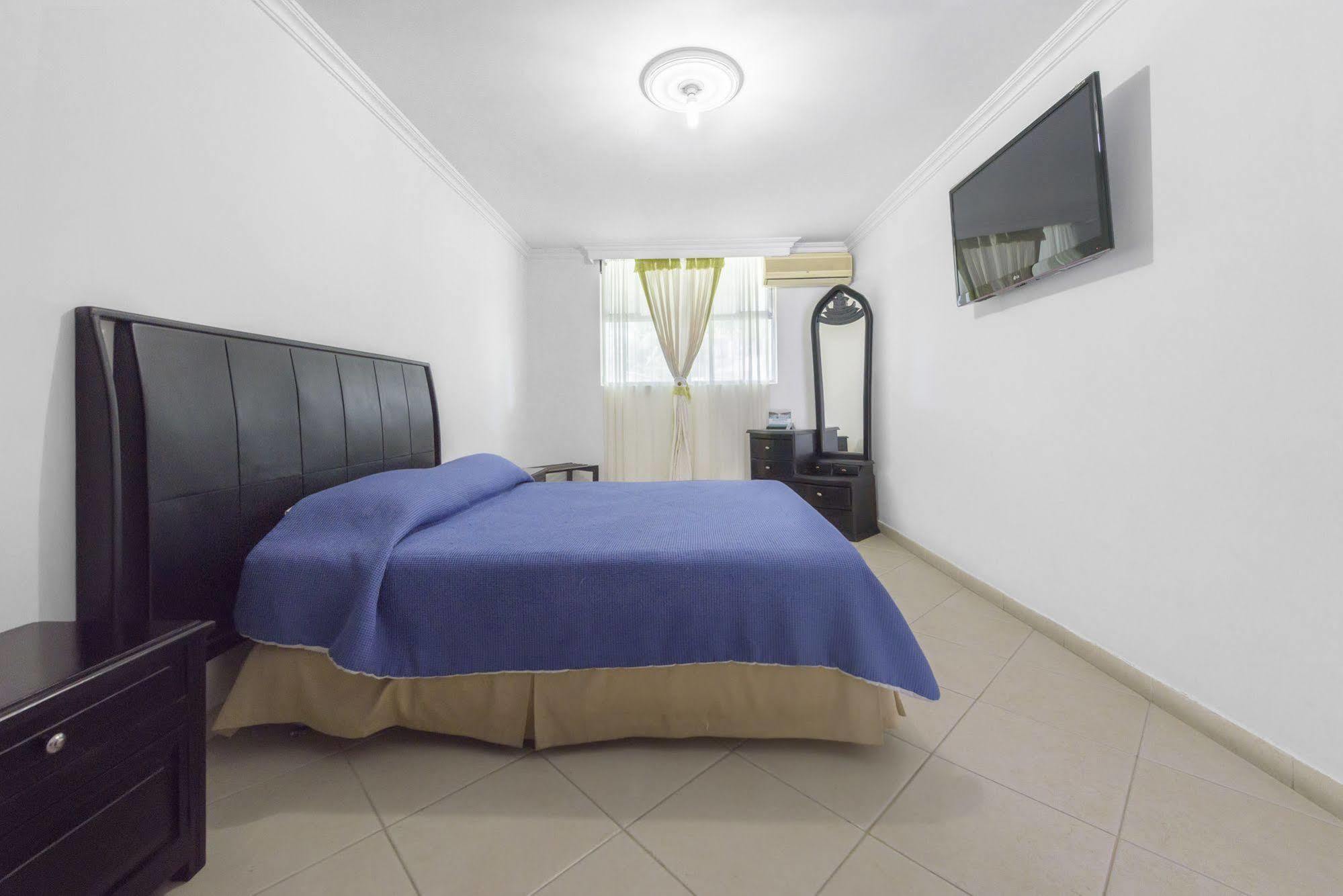 Santa Barbara Hotel Country Вилавиченцио Екстериор снимка